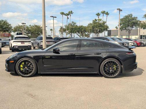 2021 Porsche Panamera E-Hybrid 4