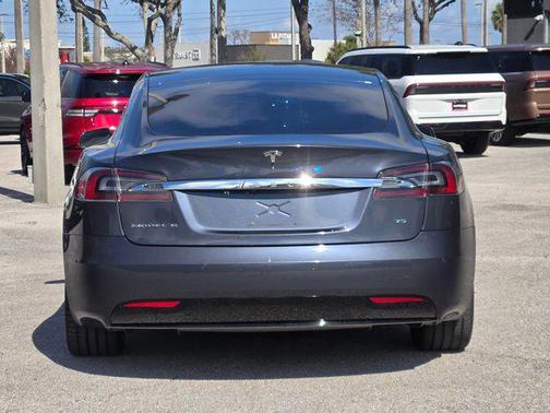 2016 Tesla Model S 70