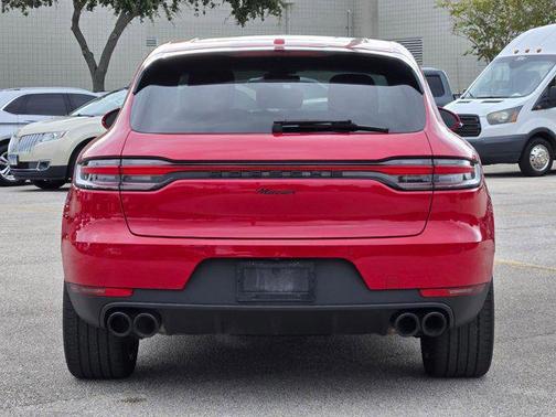 2021 Porsche Macan AWD