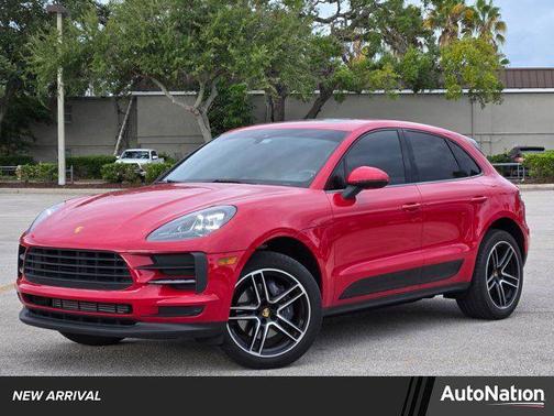 2021 Porsche Macan AWD