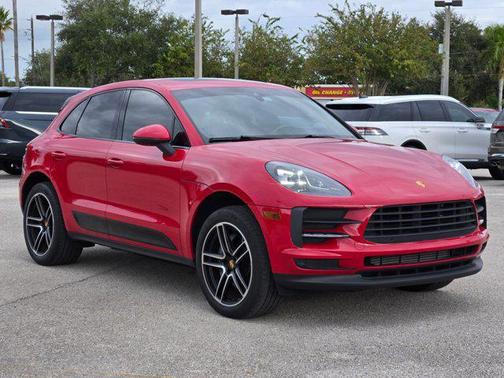 2021 Porsche Macan AWD