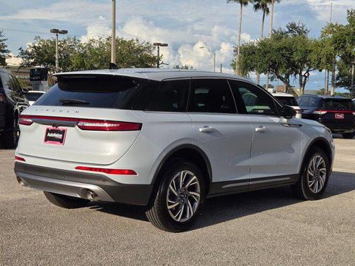 2025 Lincoln Corsair Premiere