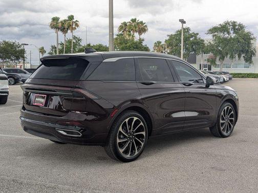 2025 Lincoln Nautilus Black Label