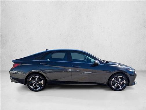 2022 Hyundai ELANTRA Limited