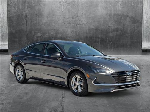 2022 Hyundai SONATA SE