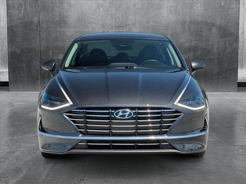 2022 Hyundai SONATA SE