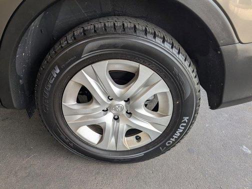 2014 Toyota RAV4 LE
