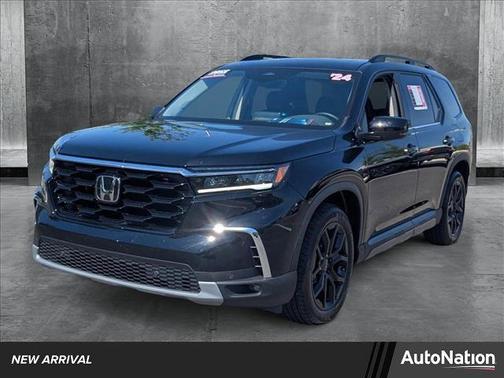 2025 Honda Pilot Touring 8-Passenger