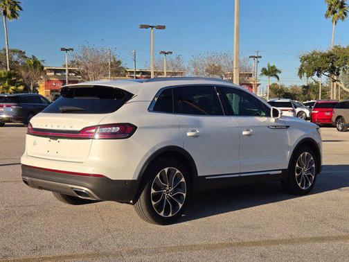 2022 Lincoln Nautilus Reserve