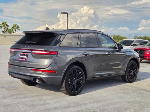 2025 Lincoln Corsair Reserve