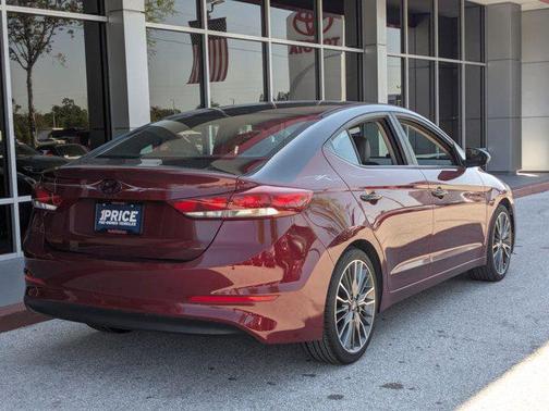 2018 Hyundai ELANTRA SE