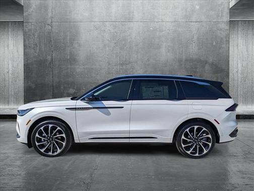 2025 Lincoln Nautilus Black Label