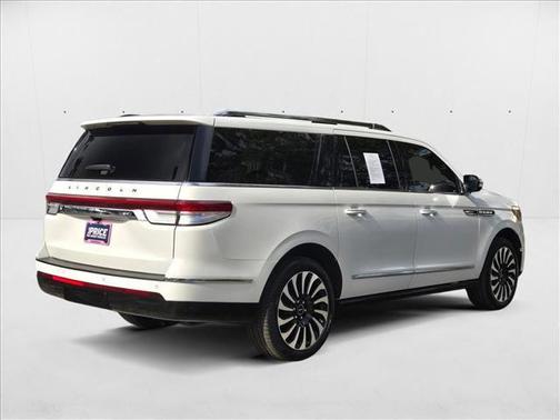 2022 Lincoln Navigator Black Label