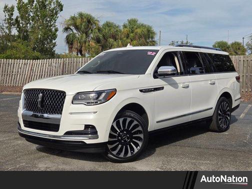 2022 Lincoln Navigator Black Label