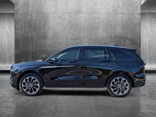 2025 Lincoln Nautilus Reserve