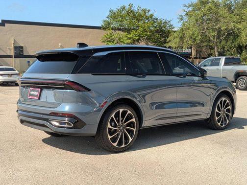 2025 Lincoln Nautilus Black Label