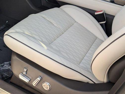 2025 Lincoln Nautilus Black Label