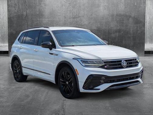 2022 Volkswagen Tiguan 2.0T SE R-Line Black
