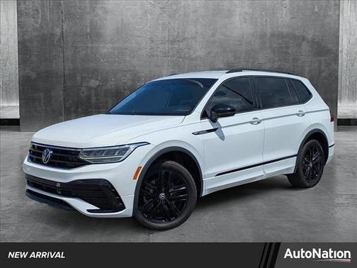 2022 Volkswagen Tiguan 2.0T SE R-Line Black