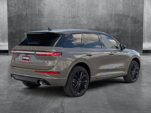 2025 Lincoln Corsair Premiere