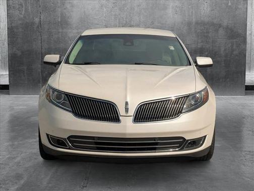 2016 Lincoln MKS Base