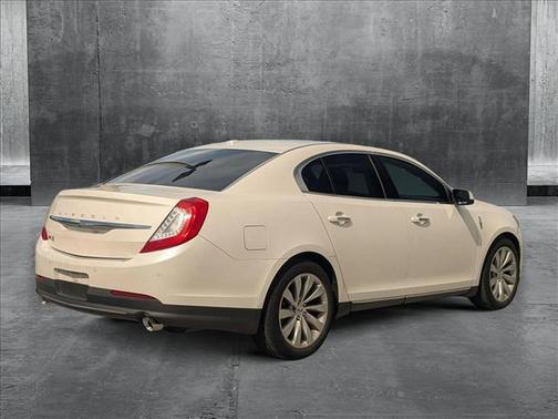 2016 Lincoln MKS Base