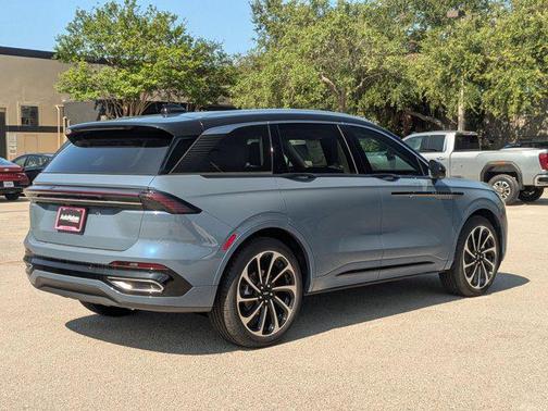 2025 Lincoln Nautilus Black Label