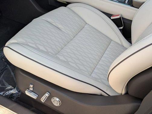 2025 Lincoln Nautilus Black Label