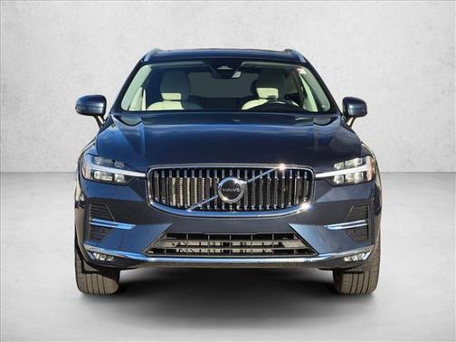 2022 Volvo XC60 B5 Inscription
