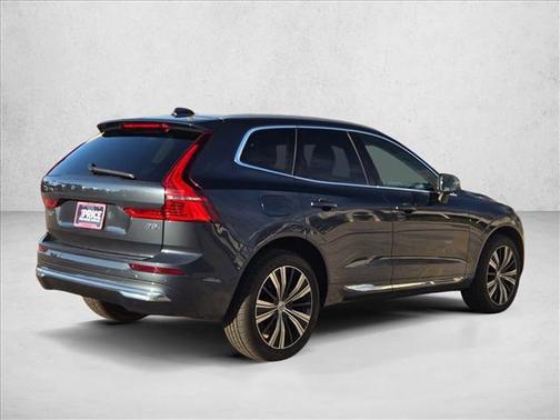 2022 Volvo XC60 B5 Inscription