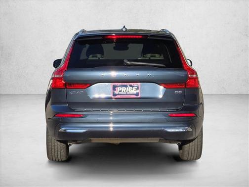 2022 Volvo XC60 B5 Inscription