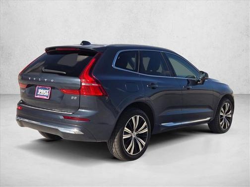 2022 Volvo XC60 B5 Inscription