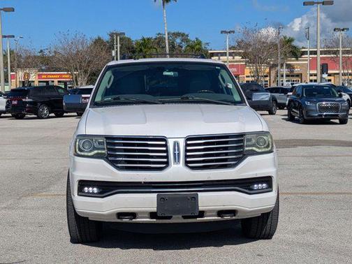 2015 Lincoln Navigator Base