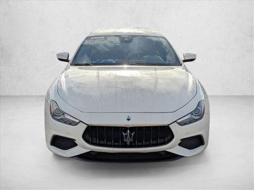 2022 Maserati Ghibli Modena Q4