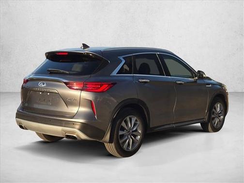 2022 INFINITI QX50 LUXE