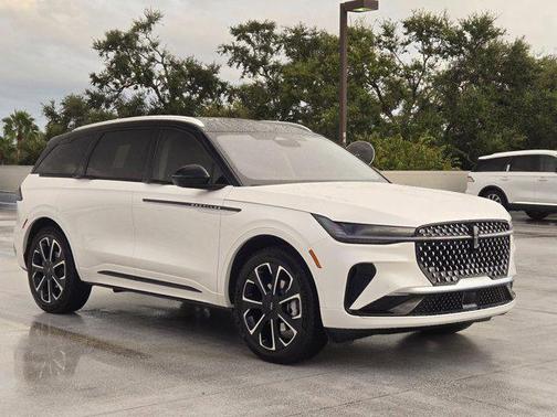 2026 Lincoln Nautilus Reserve