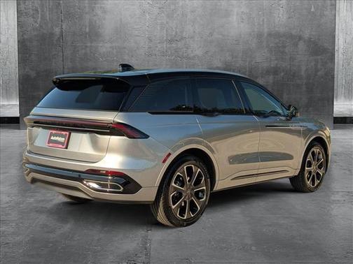 2025 Lincoln Nautilus Reserve