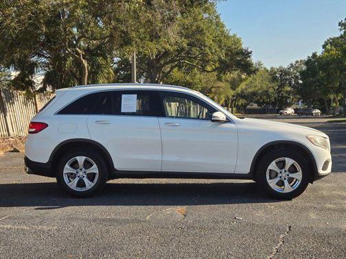 2017 Mercedes-Benz GLC 300 Base