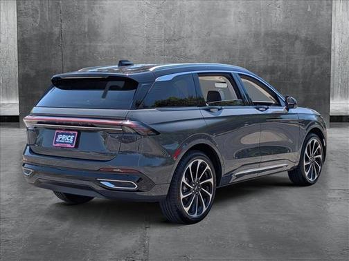 2024 Lincoln Nautilus Black Label