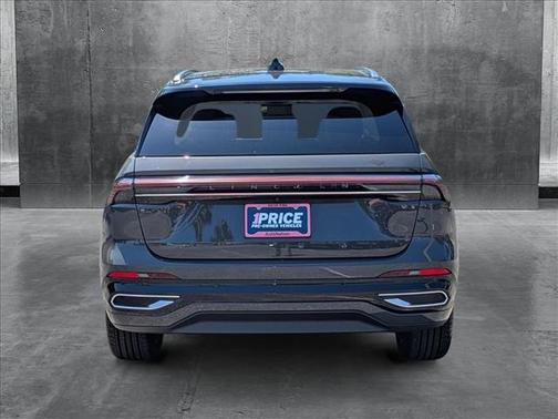 2024 Lincoln Nautilus Black Label