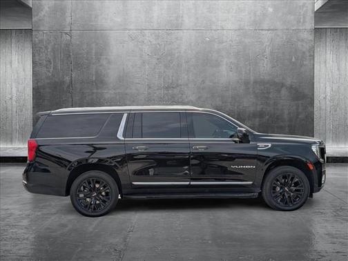 2021 GMC Yukon XL SLT