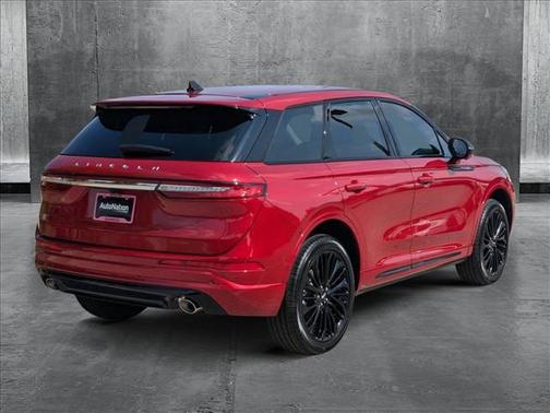 2025 Lincoln Corsair Premiere