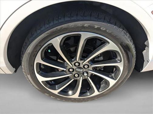 2024 Lincoln Nautilus Black Label