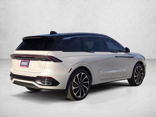 2024 Lincoln Nautilus Black Label