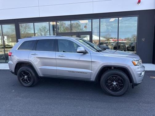 2019 Jeep Grand Cherokee Laredo E