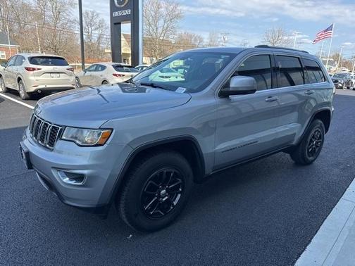 2019 Jeep Grand Cherokee Laredo E