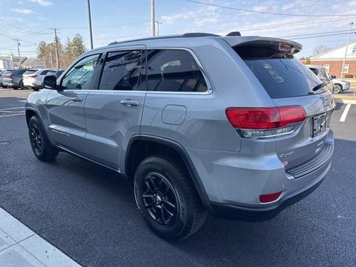 2019 Jeep Grand Cherokee Laredo E