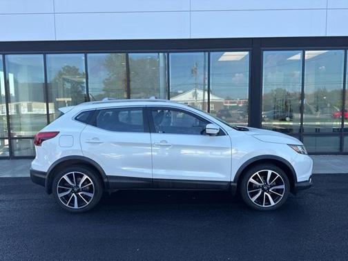 2017 Nissan Rogue Sport SL