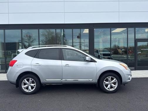 2011 Nissan Rogue SV