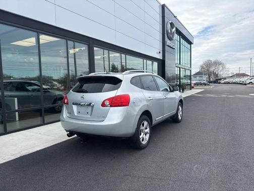 2011 Nissan Rogue SV